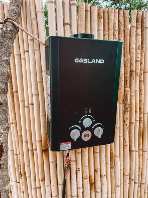 Cute Off Grid Glampsite With Wifi- 5 Min From Haleiwa Town Hotel Exterior photo